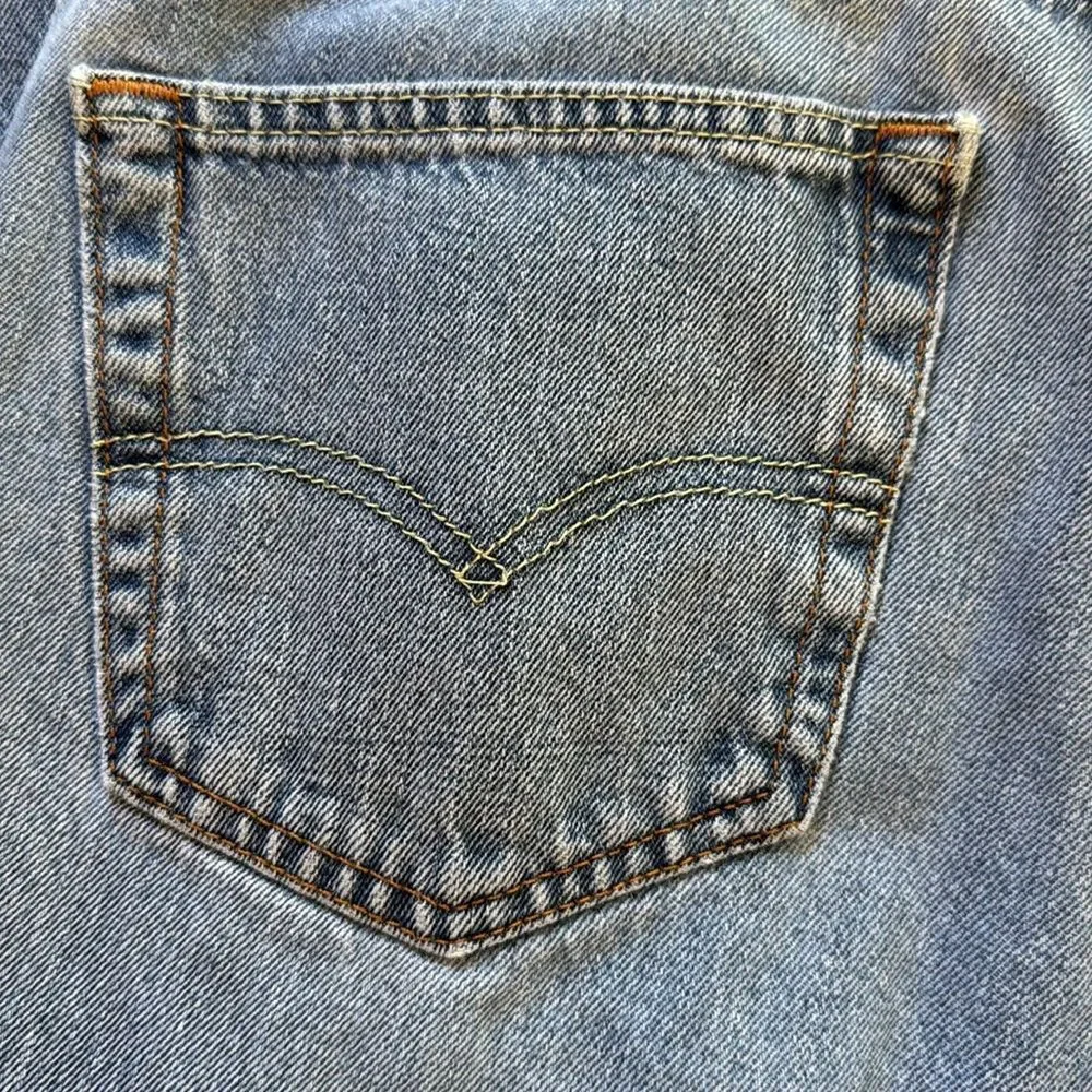Vintage Levi's 505 Mens Jeans 35 x 32 Perfectly Distressed & Amazing